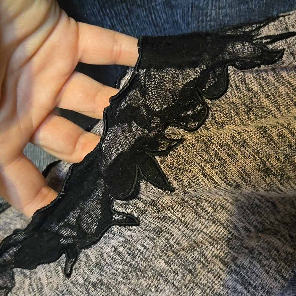 Adorable Maurices Top - Picture 5 of 7